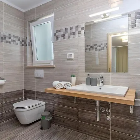 Villa Modern In With Swimming Pool *